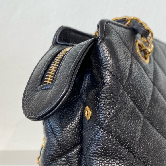 SOLD Authentic Chanel Vintage Black Caviar Tote Bag - Picture 5 of 16